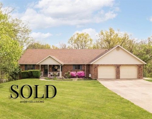 Gallery Image 2323_St_Louis_Rd_SOLD_post.jpg