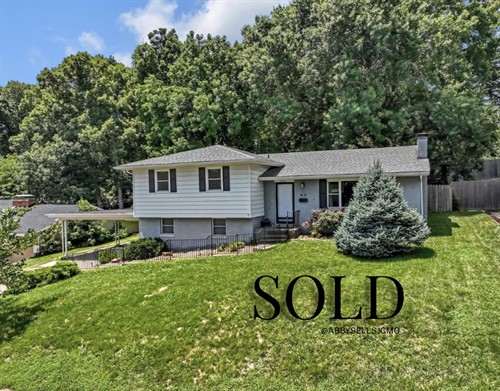 Gallery Image 824_Crestmere_Ct_SOLD_post.jpg