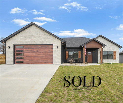 Gallery Image IMG_4362.PNG