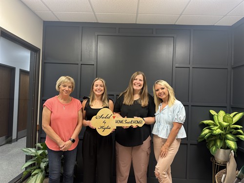 Gallery Image IMG_6543.jpeg