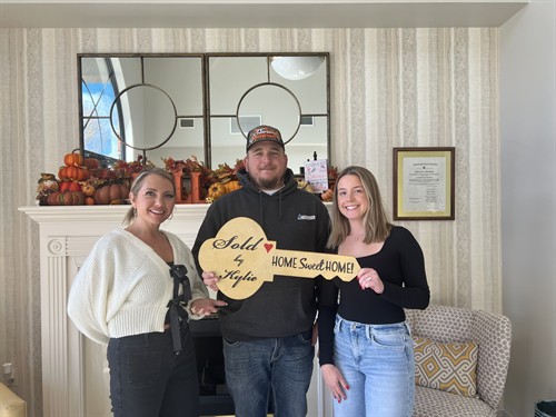 Gallery Image IMG_6998.jpeg