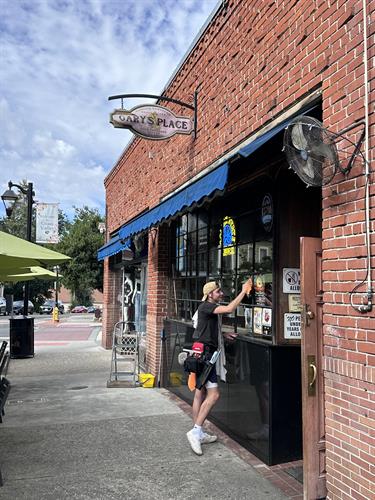 Gary’s Place (Storefront)