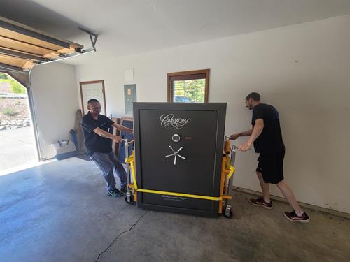 Gallery Image backbreakersnw-gun-safe-movers-bellingham-wa.jpg Gallery Image backbreakersnw-gun-safe-movers-bellingham-wa.jpg