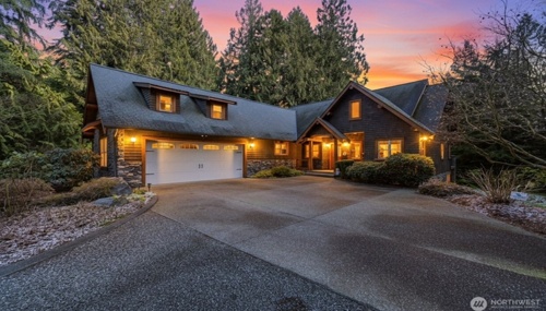 Private wooded home in Deming, WA offering peaceful surroundings, scenic landscaping, and spacious driveway near Mount Vernon WA.