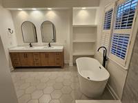 Gallery Image Bathroom_1.jpg