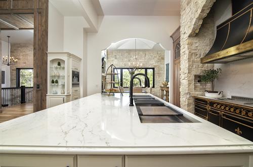 Gallery Image 5305_Stagecoach_Rd_05.jpg