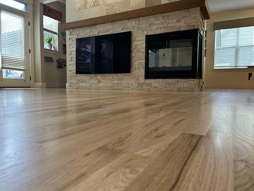 Gallery Image 1Red_Oak_Easy_Satin.jpg