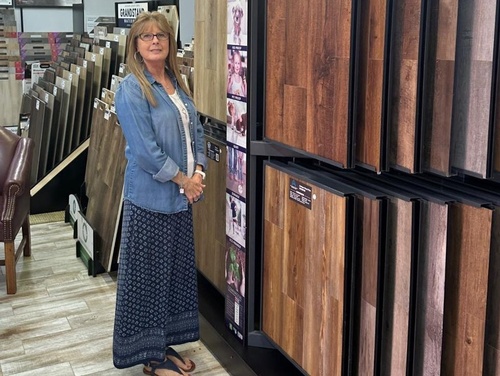 Gallery Image HandR-Carpet-Flooring-Sales-Installation-Hillsboro-West%203.jpg