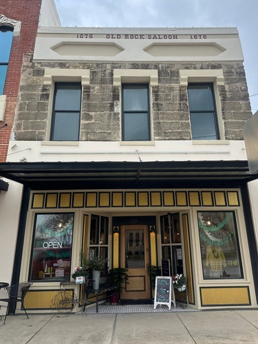 Gallery Image 58th-shop-vendor-shop-antique-more-boutique-shopping-hometown-hillsboro-texas-main-street-gallery.jpg