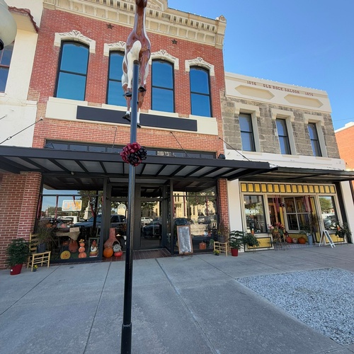 Gallery Image The%20Wild%20Horse%20_%2058th%20Shop%20Hillsboro%20Texas%20Shopping%202.jpg