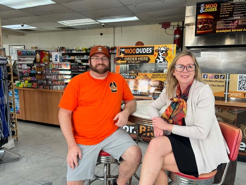 Gallery Image Moo-Dudes-Hillsboro-Texas.jpg