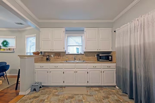 Gallery Image aIRbNB-Hillsboro-Texas-Rental-Little-Grey-Short-Term%202.jpg