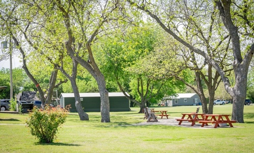 Gallery Image Whitney-Nursing-Rehab-Whitney-Texas-Seniors-Care-Quality%2012.jpg