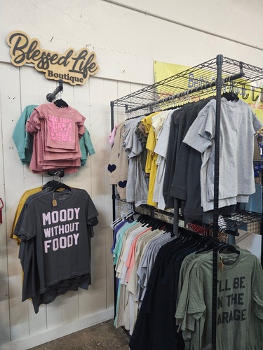 Gallery Image Blessed-Life-Boutique-Hillsboro-Texas-2.jpg