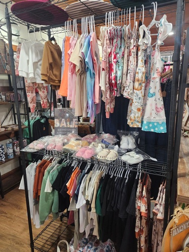 Gallery Image Blessed-Life-Boutique-Hillsboro-Texas-3.jpg