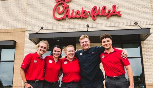 Gallery Image Chick-Fil-A-Hillsboro-Texas-Restaurant-Catering-Jobs-5.jpg