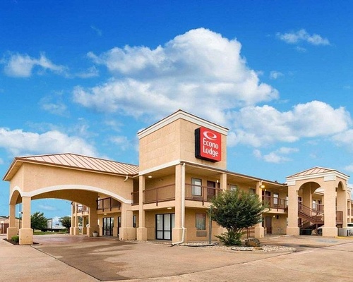 Gallery Image econolodge-hillsboro.jpg