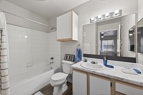 Gallery Image Model%20unit%208%20master%20bath.jpg