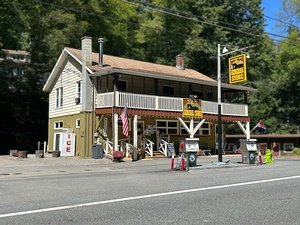 Silver Bay General Store