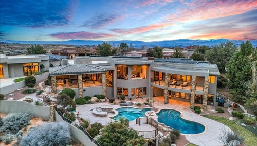 Gallery Image The%20Agency%20Image%202.jpg