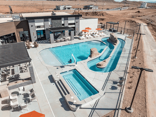 Gallery Image The%20Vue%20Pool%20Image%201.png