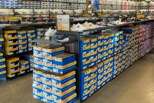 Gallery Image Zion%20Shopping%20Image%201.jpg