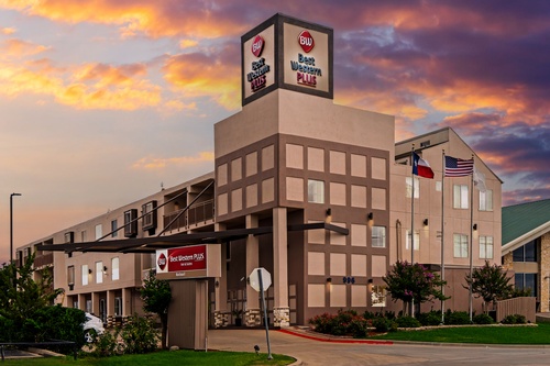 Best Western Plus Rockwall Inn & Suites