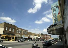 Gallery Image Main%20Street%20SC%20with%20Theatre.jpg