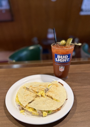 Gallery Image Bloody%20with%20quasidilla.jpg