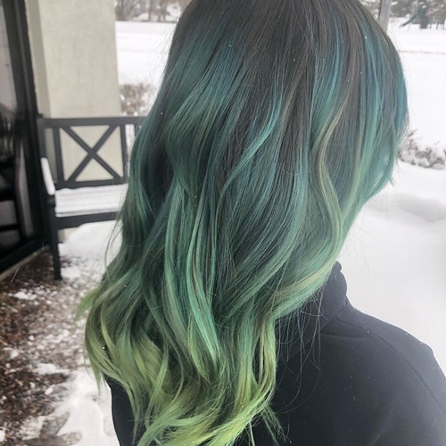 curled green hair