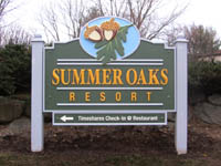 Summer Oaks Resort Sign