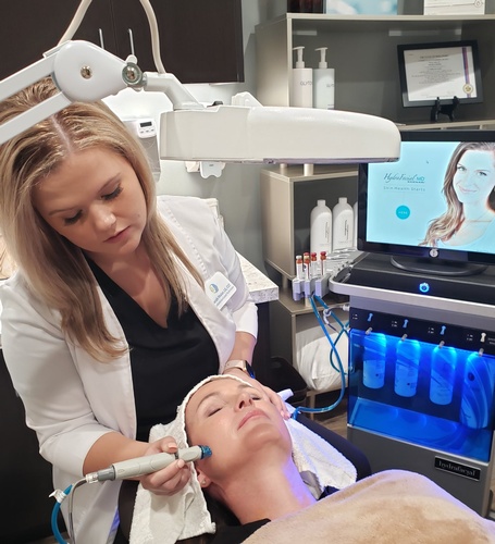 HydraFacial being performed on a client