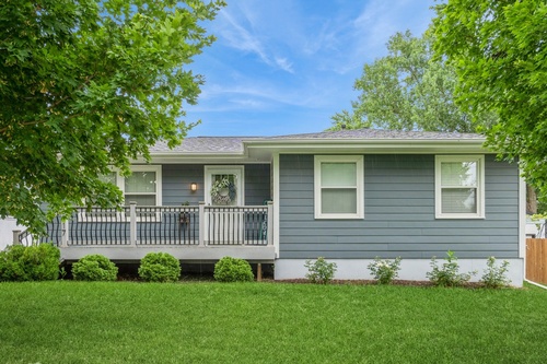 Gallery Image 508717778_745286344726697_4770562068124269650_n.jpg