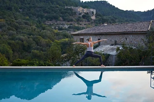 Gallery Image Yoga%20by%20the%20Pool.jpeg