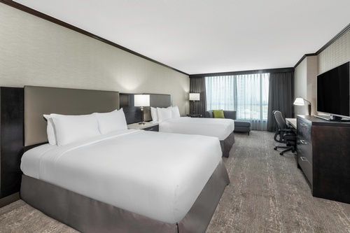 Hilton Vancouver Metrotown - Two Queen Room