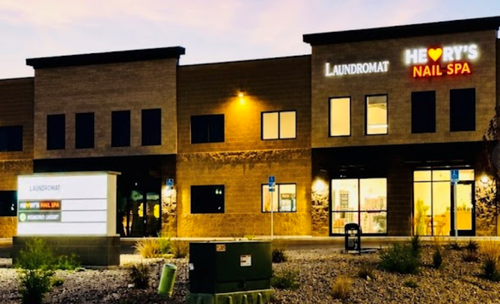 Gallery Image Neighborhood%20Laundry2.png