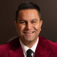 Maz Majidi Luxury Real Estate Advisor