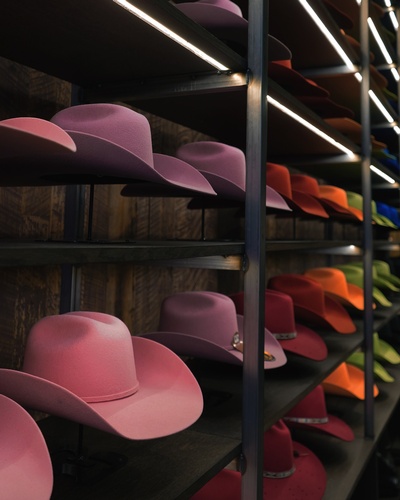 Gallery Image Boot%20Barn%202.jpg