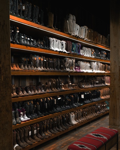 Gallery Image Boot%20Barn%203.jpg