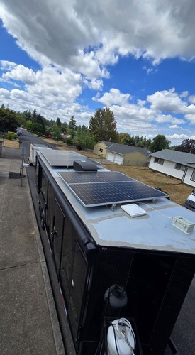 Food Trailer is 100% Solar 