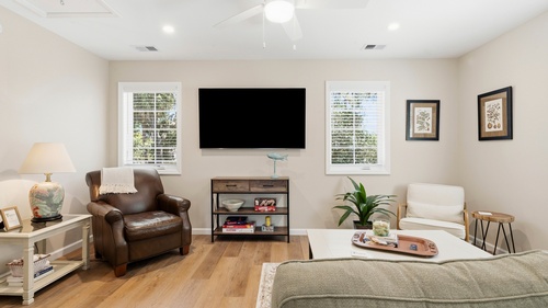 Gallery Image T3_100426-072234.jpg