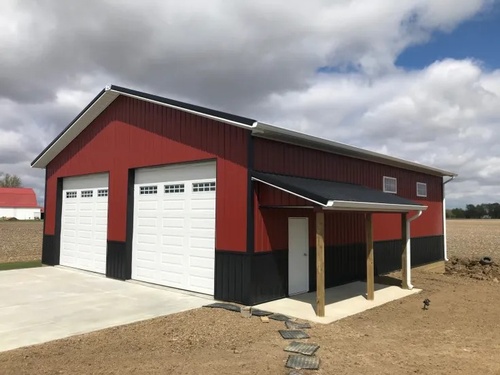 Gallery Image poleb3_160326-032322.jpg