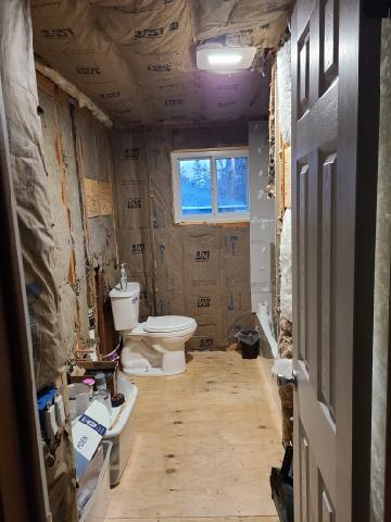 Gallery Image Bathroom%20Before.jpg