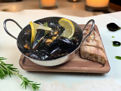 Gallery Image Steamed%20Mussels.jpg Gallery Image Steamed%20Mussels.jpg