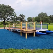 Gallery Image Pontoon.jpg