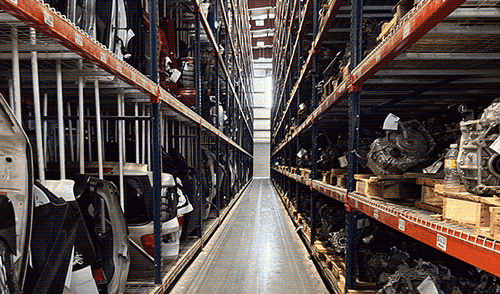 Gallery Image LKQ%20Warehouse.gif