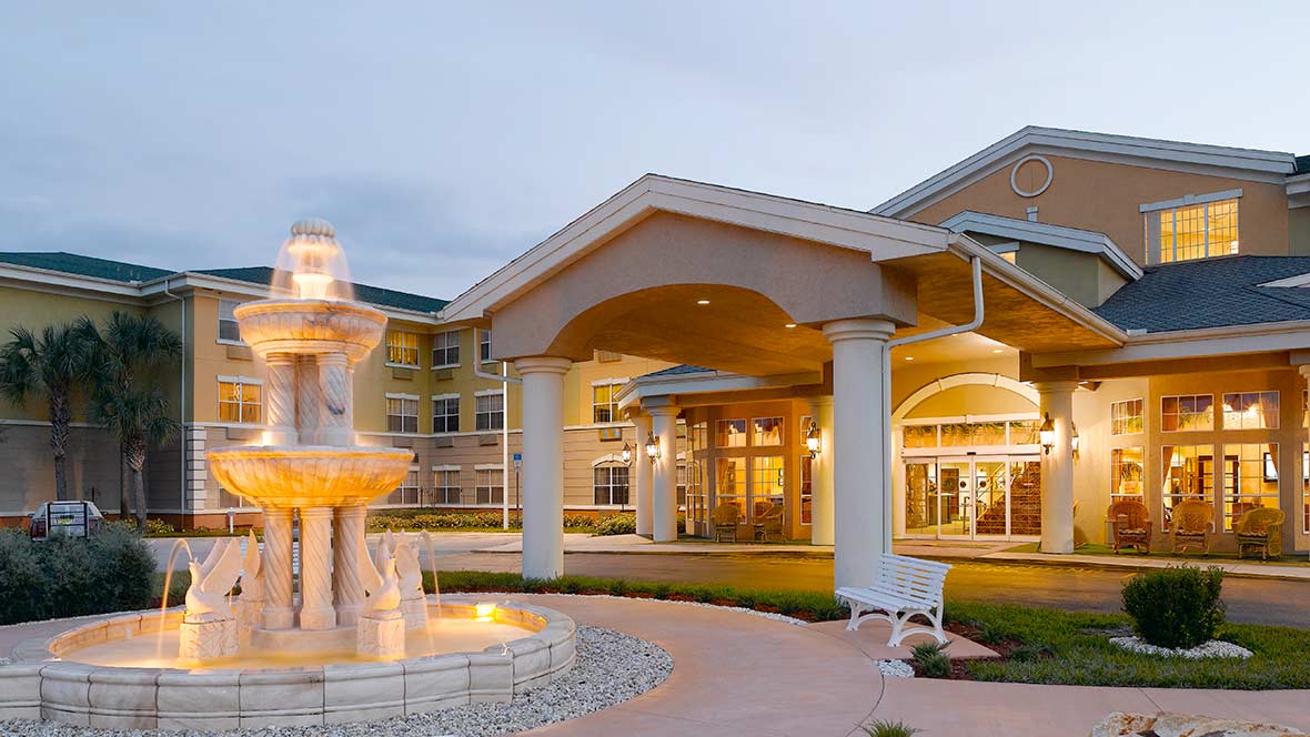 Gallery Image atria-at-lake-forest-01.jpg Gallery Image atria-at-lake-forest-01.jpg