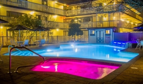 Gallery Image Beachcomber%20Pool%20Night.jpg Gallery Image Beachcomber%20Pool%20Night.jpg