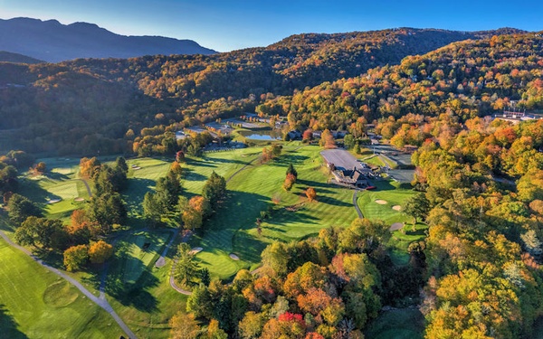 Gallery Image fall-sugar-mountain-golf-course.jpg