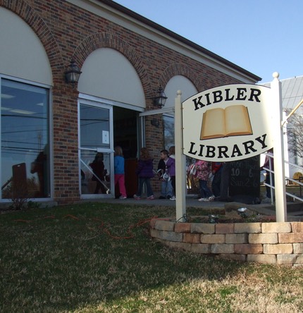 Gallery Image dr_seuss_bday_012_430.jpeg